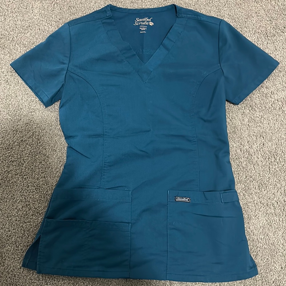 Sanibel Scrubs Set
